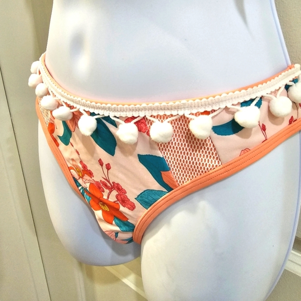 Cupshe ✦ Coral Floral Bikini Set ✦ Pom Pom Trim Adjustable Triangle Top S NWT - Picture 14 of 17